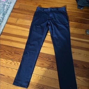 Rhône men’s slim commuter size 30 NWOT navy